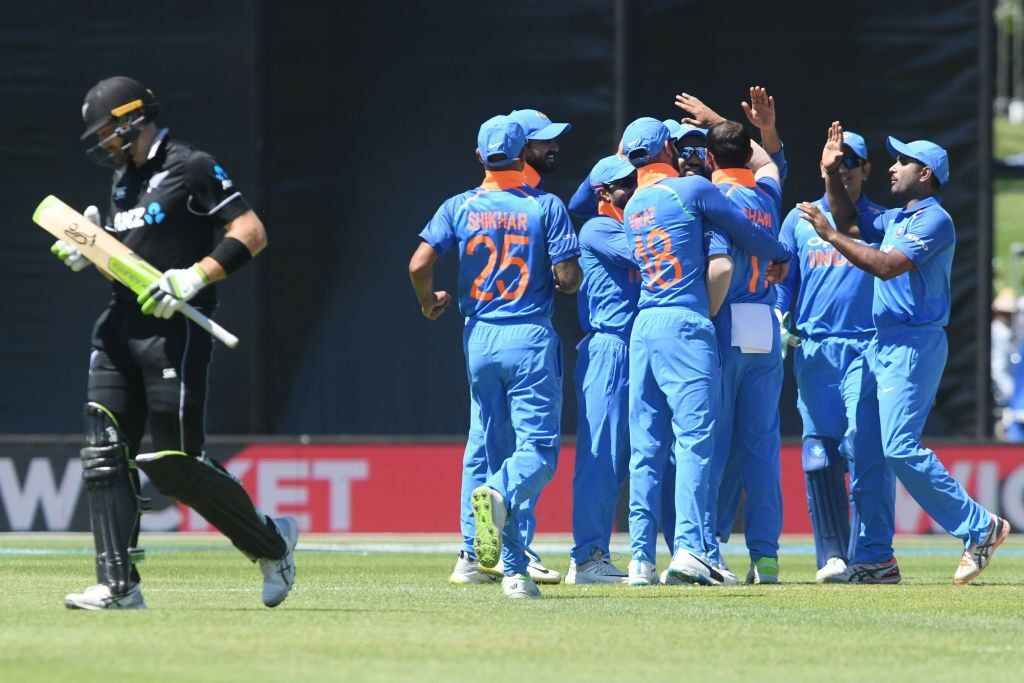 INDvsNZ, 1st ODI, Live: कुलदीप-चहल-शमी की तिकड़ी के सामने ढेर हुई न्यूजीलैंड, 157 रन पर ऑल आउट