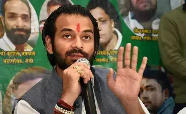 तेज प्रताप यादव ने किसको बोला दुर्योधन, जानिए- क्यों दी सर्वनाश की धमकी तेज प्रताप यादव ने किसको बोला दुर्योधन, जानिए- क्यों दी सर्वनाश की धमकी