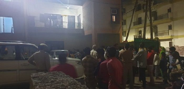 गाजियाबाद में पत्नी समेत दो मासूमों की हत्या कर फरार हुआ आरोपी गाजियाबाद में पत्नी समेत दो मासूमों की हत्या कर फरार हुआ आरोपी