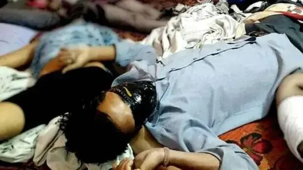 गाजियाबाद में पत्नी और तीन बच्चों की हत्या के बाद युवक ने की आत्महत्या, सुसाइड नोट में बताई ये वजह... गाजियाबाद में पत्नी और तीन बच्चों की हत्या के बाद युवक ने की आत्महत्या, सुसाइड नोट में बताई ये वजह...