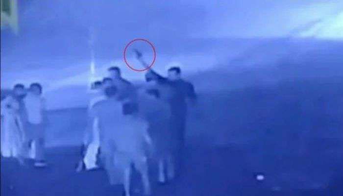 टोल प्लाजा मारपीट और फायरिंग: BJP सांसद राम शंकर कठेरिया के दो सुरक्षाकर्मी गिरफ्तार टोल प्लाजा मारपीट और फायरिंग: BJP सांसद राम शंकर कठेरिया के दो सुरक्षाकर्मी गिरफ्तार
