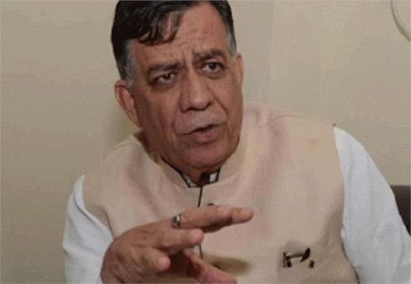 योगी के मंत्री का बड़ा बयान, रात भर नहीं सोये नोएडा के इस गाँव के लोग! योगी के मंत्री का बड़ा बयान, रात भर नहीं सोये नोएडा के इस गाँव के लोग!