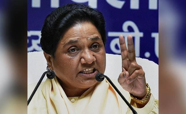 मायावती के बयान से कांग्रेस में हड़कंप, CM गहलोत पर लगाए ये आरोप, राष्ट्रपति शासन की उठाई मांग मायावती के बयान से कांग्रेस में हड़कंप, CM गहलोत पर लगाए ये आरोप, राष्ट्रपति शासन की उठाई मांग