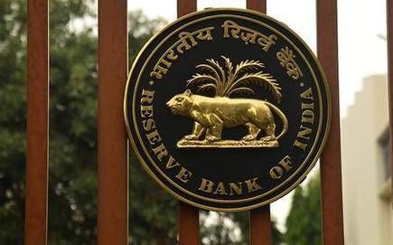 लक्ष्मी विलास बैंक के बाद संकट में एक और बैंक, 6 माह तक पैसों के भुगतान पर रोक लक्ष्मी विलास बैंक के बाद संकट में एक और बैंक, 6 माह तक पैसों के भुगतान पर रोक