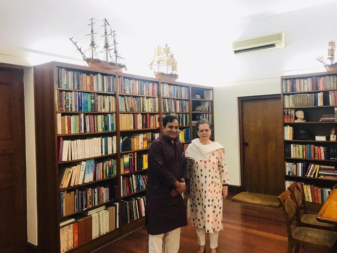 कांग्रेस पार्टी से बिछड़े दो नेता, सोनिया गांधी से मिले कांग्रेस पार्टी से बिछड़े दो नेता, सोनिया गांधी से मिले