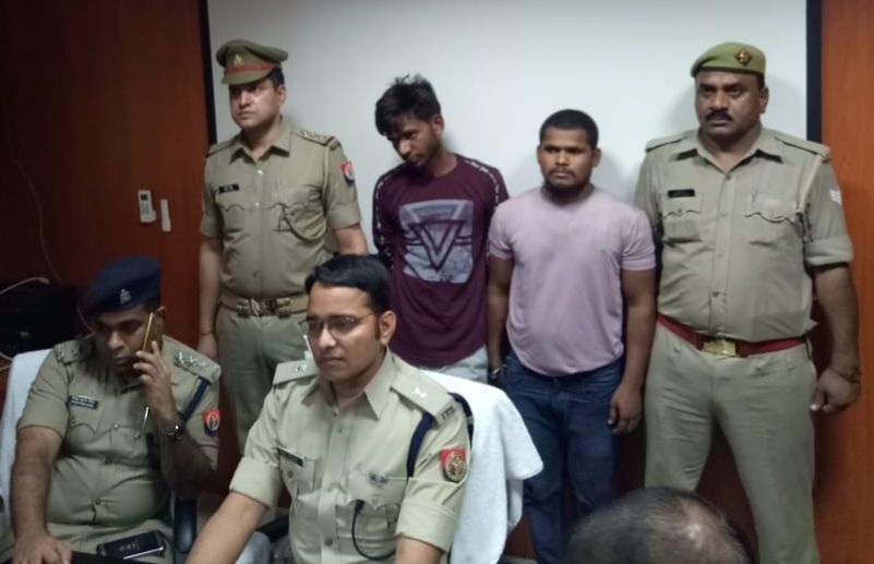 एसपी सिटी विनीत जायसवाल के नेतृत्व में नोएडा पुलिस को मिली बड़ी सफलता, कम्पनी व घरो में चोरी करने वाले दो शातिर चोरों के कब्जे से लाखों का माल बरामद एसपी सिटी विनीत जायसवाल के नेतृत्व में नोएडा पुलिस को मिली बड़ी सफलता, कम्पनी व घरो में चोरी करने वाले दो शातिर चोरों के कब्जे से लाखों का माल बरामद