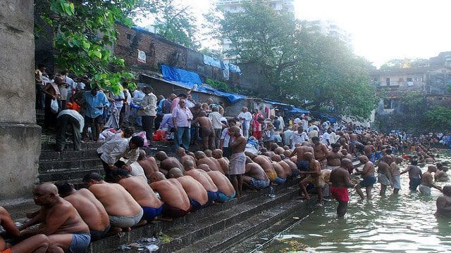 15 सितम्बर से 28 सितम्बर तक पितृपक्ष पर विशेष, श्रद्धा के समर्पण का पर्व है श्राद्ध-ज्ञानेन्द्र रावत 15 सितम्बर से 28 सितम्बर तक पितृपक्ष पर विशेष, श्रद्धा के समर्पण का पर्व है श्राद्ध-ज्ञानेन्द्र रावत