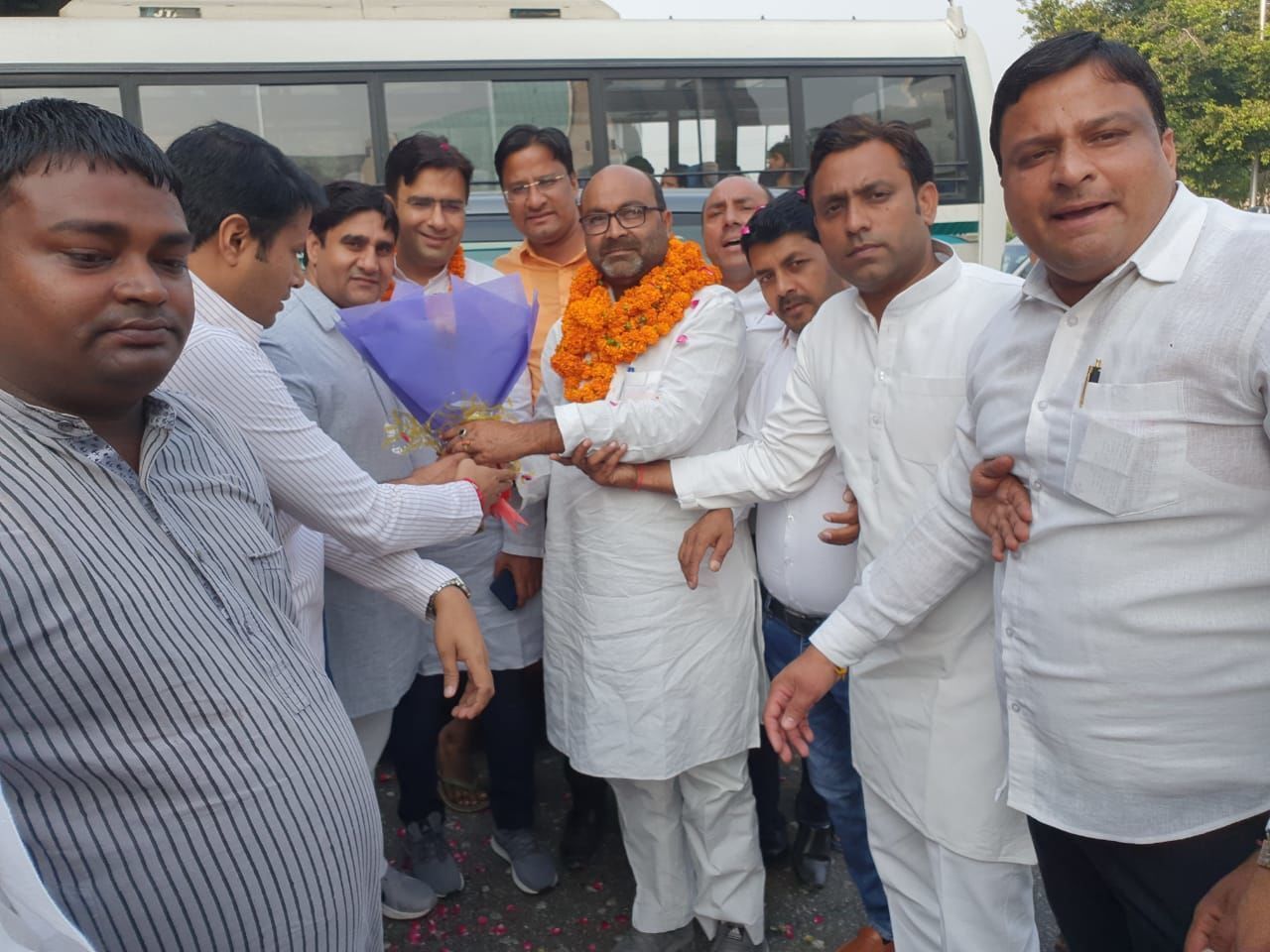 कांगेस के प्रदेश अध्यक्ष अजय कुमार लल्लू का नोएडा में हुआ जोरदार स्वागत कांगेस के प्रदेश अध्यक्ष अजय कुमार लल्लू का नोएडा में हुआ जोरदार स्वागत