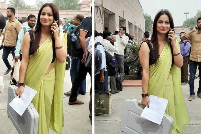 यूपी विधानसभा उपचुनाव: एक बार फिर चर्चा में आई पीली साड़ी वाली ग्लैमरस मैडम यूपी विधानसभा उपचुनाव: एक बार फिर चर्चा में आई पीली साड़ी वाली ग्लैमरस मैडम