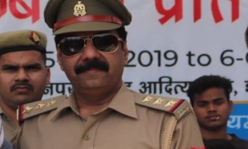 भ्रष्टाचार के आरोप में इंदिरापुरम थाना प्रभारी दीपक शर्मा लाइन हाजिर, शिप्रा चौकी प्रभारी भी हटाये भ्रष्टाचार के आरोप में इंदिरापुरम थाना प्रभारी दीपक शर्मा लाइन हाजिर, शिप्रा चौकी प्रभारी भी हटाये