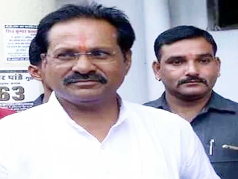 हाईकोर्ट ने दी प्रहलाद लोधी को राहत, दो साल की सजा पर रोक हाईकोर्ट ने दी प्रहलाद लोधी को राहत, दो साल की सजा पर रोक