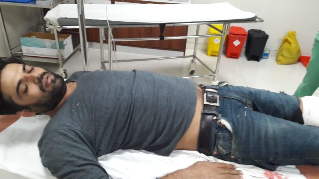 यूपी एसटीएफ और नोएडा पुलिस की मुठभेड़ में पचास हजार का इनामी सूटर उमेश पंडित घायल, AK 47 मौके से बरामद यूपी एसटीएफ और नोएडा पुलिस की मुठभेड़ में पचास हजार का इनामी सूटर उमेश पंडित घायल, AK 47 मौके से बरामद