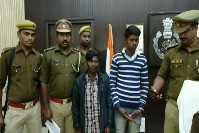 हरदोई: प्रेमी से दूर रहने को भेजा ननिहाल, मामा ने भांजी को ही मारकर पेड़ से लटका दिया हरदोई: प्रेमी से दूर रहने को भेजा ननिहाल, मामा ने भांजी को ही मारकर पेड़ से लटका दिया