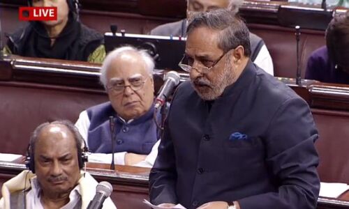 LIVE: नागरिकता बिल पर कांग्रेस के आनंद शर्मा रखे विपक्ष के तर्क, प्रधानमंत्री अटल बिहारी वाजपेयी का लिये नाम LIVE: नागरिकता बिल पर कांग्रेस के आनंद शर्मा रखे विपक्ष के तर्क, प्रधानमंत्री अटल बिहारी वाजपेयी का लिये नाम