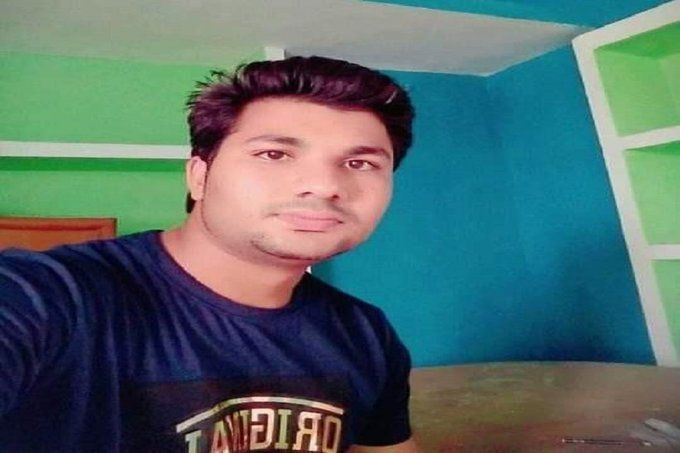 हमीरपुर: भाई के अंतिम संस्कार से पहले बहन ने लगाया मां बाप पर हत्या का आरोप, जांच शुरू हमीरपुर: भाई के अंतिम संस्कार से पहले बहन ने लगाया मां बाप पर हत्या का आरोप, जांच शुरू
