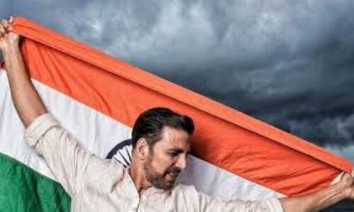 मोदी के चहेते एक्टर को नही है भारत की नागरिकता मोदी के चहेते एक्टर को नही है भारत की नागरिकता
