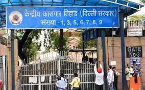 निर्भया केस: फांसी देने के लिए तिहाड़ जेल में नया फांसी घर बनकर तैयार,जानिए 4 जल्लादों की क्यों पड़ सकती जरूरत निर्भया केस: फांसी देने के लिए तिहाड़ जेल में नया फांसी घर बनकर तैयार,जानिए 4 जल्लादों की क्यों पड़ सकती जरूरत