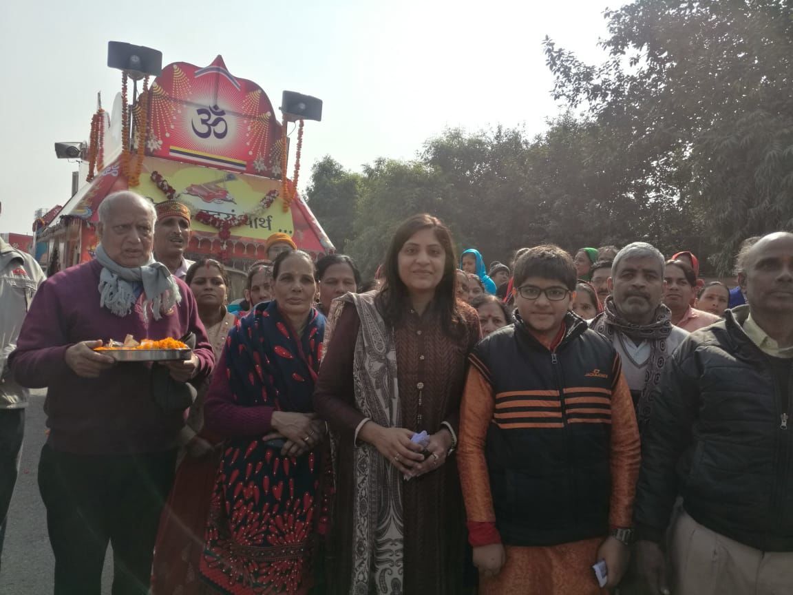 नोएडा में निकाली गयी भव्य संकीर्तन यात्रा नोएडा में निकाली गयी भव्य संकीर्तन यात्रा