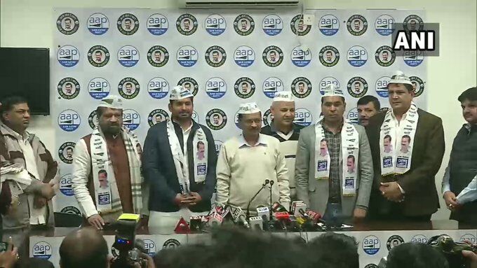 ब्रेकिंग न्यूज कांग्रेस को बड़ा झटका,आप में शामिल कई नेता ब्रेकिंग न्यूज कांग्रेस को बड़ा झटका,आप में शामिल कई नेता