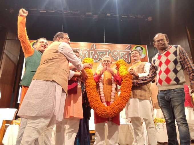 बीजेपी ने पश्चिम बंगाल का प्रदेश अध्यक्ष दिलीप घोष को बनाया बीजेपी ने पश्चिम बंगाल का प्रदेश अध्यक्ष दिलीप घोष को बनाया