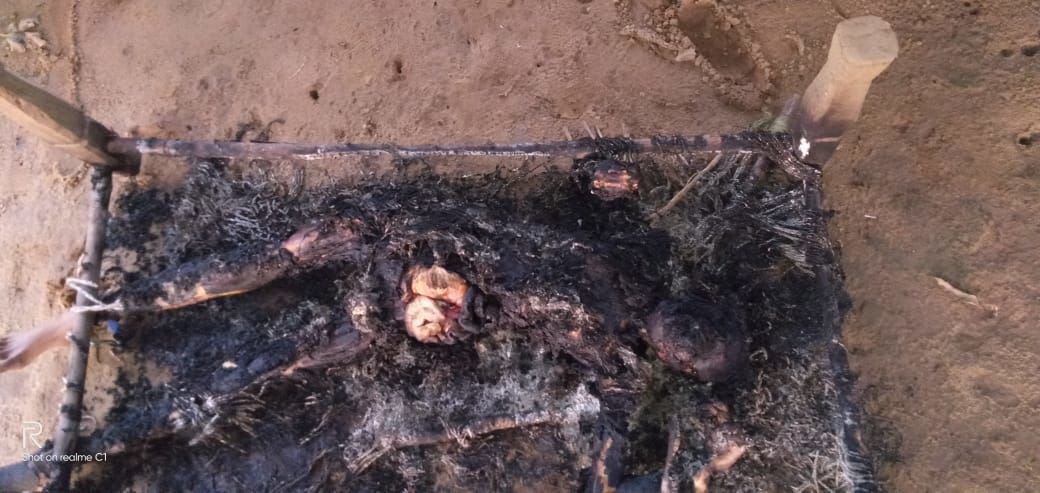 बिजनौर में महिला की जली लाश का हाल देखकर भाग खड़े हुए लोग बिजनौर में महिला की जली लाश का हाल देखकर भाग खड़े हुए लोग