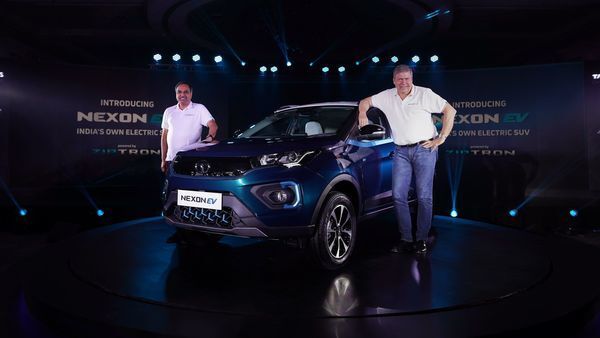 लॉन्च हुई Tata Nexon इलेक्ट्रिक कार, जानें-कीमत और खास फीचर्स लॉन्च हुई Tata Nexon इलेक्ट्रिक कार, जानें-कीमत और खास फीचर्स