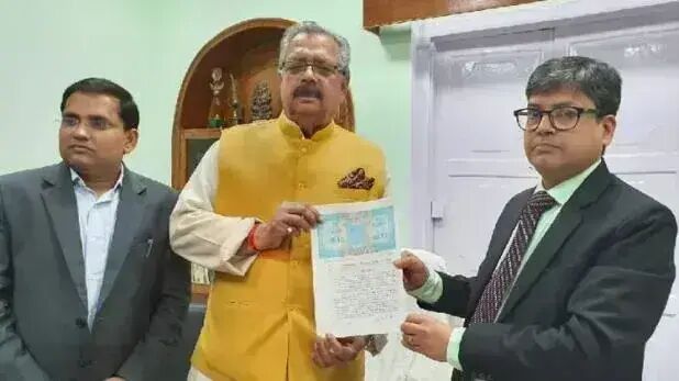 सामने आया राम मंदिर ट्रस्ट के पहले सदस्य का नाम, विमलेंद्र मोहन होंगे ट्रस्टी सामने आया राम मंदिर ट्रस्ट के पहले सदस्य का नाम, विमलेंद्र मोहन होंगे ट्रस्टी