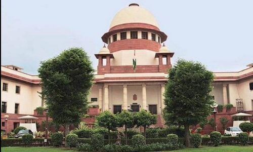 आम्रपाली केस में SC का फैसला- होम बायर्स को बकाया लोन दें बैंक, पूरे किए जाएं अधूरे प्रोजेक्ट आम्रपाली केस में SC का फैसला- होम बायर्स को बकाया लोन दें बैंक, पूरे किए जाएं अधूरे प्रोजेक्ट