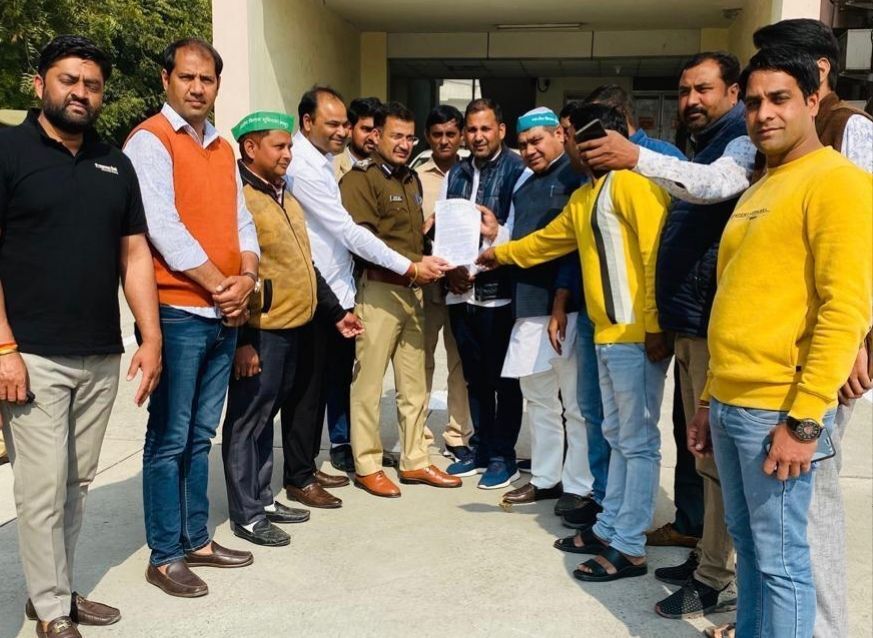 बेक़सूर किसानों को ज़बरदस्ती जेल भेजने के विरोध में भाकियू भानु ने पुलिस उपायुक्त को दिया ज्ञापन बेक़सूर किसानों को ज़बरदस्ती जेल भेजने के विरोध में भाकियू भानु ने पुलिस उपायुक्त को दिया ज्ञापन