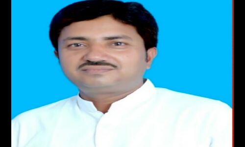 सपा सरकार की परियोजनाओं का लाभ ले रही प्रदेश सरकार:राघवेंद्र दुबे सपा सरकार की परियोजनाओं का लाभ ले रही प्रदेश सरकार:राघवेंद्र दुबे