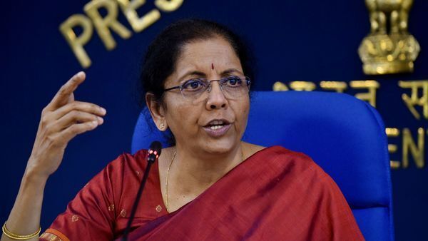 Yes Bank को लेकर वित्त मंत्री निर्मला सीतारमण का बड़ा ऐलान Yes Bank को लेकर वित्त मंत्री निर्मला सीतारमण का बड़ा ऐलान