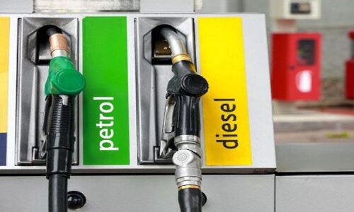 Image result for दिल्ली: पेट्रोल 2.69 और डीजल 2.33 रुपये हुआ सस्ता,