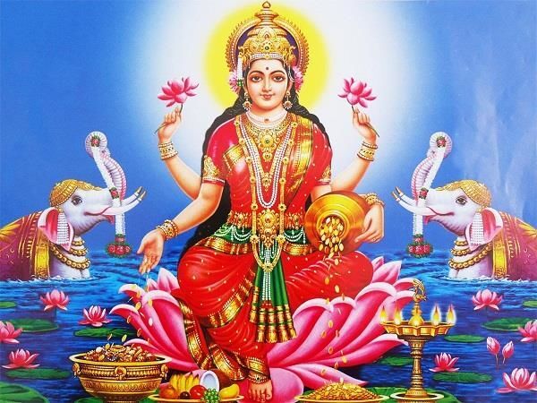 ये 8 राशि वालों को धनवान बनाएगा सूर्य का राशि परिवर्तन! ये 8 राशि वालों को धनवान बनाएगा सूर्य का राशि परिवर्तन!