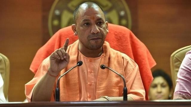 कानपुर : किडनेपिंग के बाद मर्डर केस में CM योगी का बड़ा एक्शन, IPS अपर्णा गुप्ता समेत 4 अफसर सस्पेंड कानपुर : किडनेपिंग के बाद मर्डर केस में CM योगी का बड़ा एक्शन, IPS अपर्णा गुप्ता समेत 4 अफसर सस्पेंड