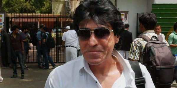 शाहरुख के करीबी प्रोड्यूसर करीम मोरानी की बेटी कोरोना पॉजिटिव, फैमिली का भी होगा टेस्ट शाहरुख के करीबी प्रोड्यूसर करीम मोरानी की बेटी कोरोना पॉजिटिव, फैमिली का भी होगा टेस्ट