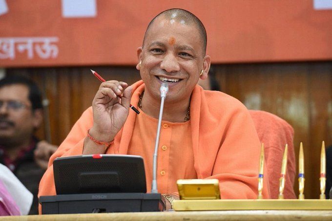 प्रयागराज में फंसे करीब 10 हजार छात्रों को मुख्यमंत्री योगी ने दिया तोहफा प्रयागराज में फंसे करीब 10 हजार छात्रों को मुख्यमंत्री योगी ने दिया तोहफा