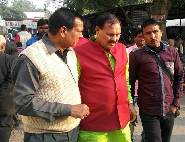 इलाहाबाद हाईकोर्ट से बड़ी खबर, बाहुबली पूर्व सांसद उमाकांत की सशर्त जमानत मंजूर इलाहाबाद हाईकोर्ट से बड़ी खबर, बाहुबली पूर्व सांसद उमाकांत की सशर्त जमानत मंजूर