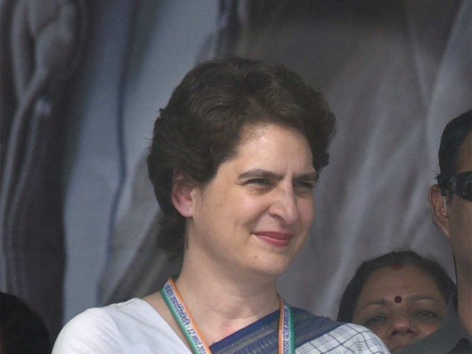 प्रियंका गाँधी यूपी सरकार पर बिफरी, मैं इंदिरा गांधी की पोती हूं, बीजेपी की अघोषित प्रवक्ता नहीं प्रियंका गाँधी यूपी सरकार पर बिफरी, मैं इंदिरा गांधी की पोती हूं, बीजेपी की अघोषित प्रवक्ता नहीं