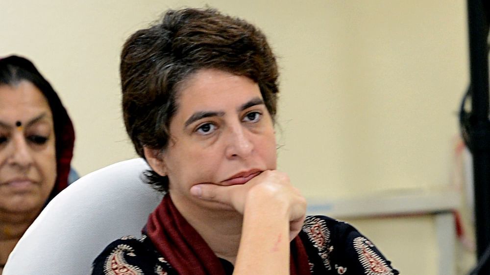 मोदी सरकार का प्रियंका गांधी को नोटिस, एक महीने में खाली करना होगा सरकारी बंगला मोदी सरकार का प्रियंका गांधी को नोटिस, एक महीने में खाली करना होगा सरकारी बंगला