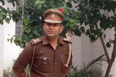 शिवराजपुर थाने के एसओ महेश यादव ने शहीद होने से चंद सेकेंड पहले किया फोन और बोले.... शिवराजपुर थाने के एसओ महेश यादव ने शहीद होने से चंद सेकेंड पहले किया फोन और बोले....