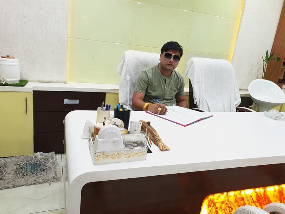 विकास दुबे के सहयोगी जय बाजपेयी और उसके तीनों भाइयों पर लगाया पुलिस ने गैंगस्टर विकास दुबे के सहयोगी जय बाजपेयी और उसके तीनों भाइयों पर लगाया पुलिस ने गैंगस्टर