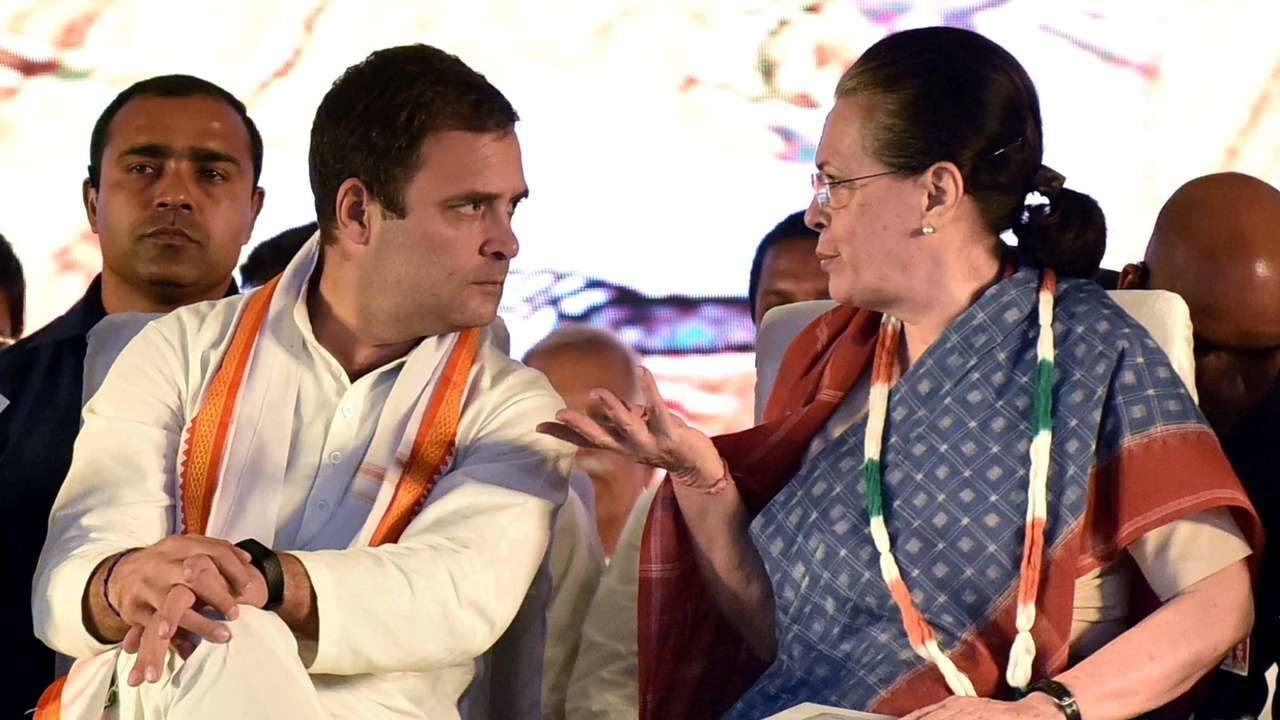 कांग्रेस में भूचाल, 23 वरिष्ठ नेताओं ने लिखा सोनिया को खत, आलाकमान पर उठाए गंभीर सवाल कांग्रेस में भूचाल, 23 वरिष्ठ नेताओं ने लिखा सोनिया को खत, आलाकमान पर उठाए गंभीर सवाल