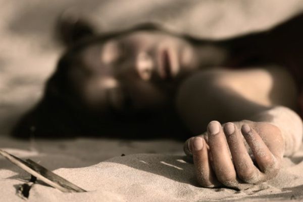 रायबरेली: घर में सो रही मां-बेटी की हत्या से सनसनी रायबरेली: घर में सो रही मां-बेटी की हत्या से सनसनी