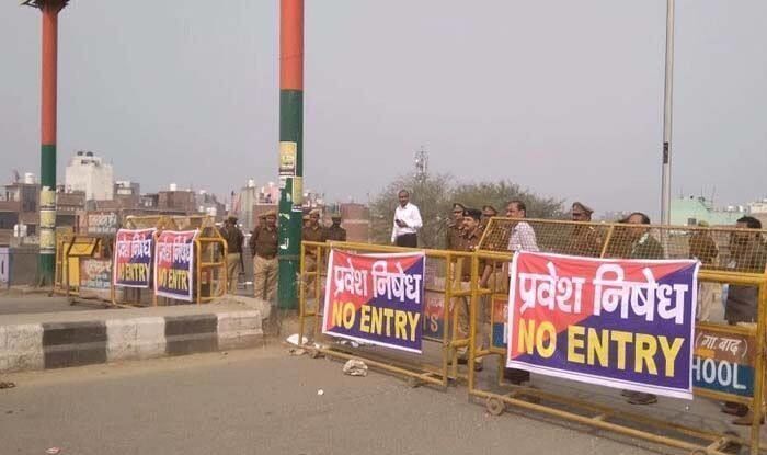 गाजियाबाद में अपराध रुकने का नाम नहीं ले रहा, घर के बाहर झाड़ू लगा रही लड़की को बंधक बनाकर दिनदहाड़े लूट गाजियाबाद में अपराध रुकने का नाम नहीं ले रहा, घर के बाहर झाड़ू लगा रही लड़की को बंधक बनाकर दिनदहाड़े लूट