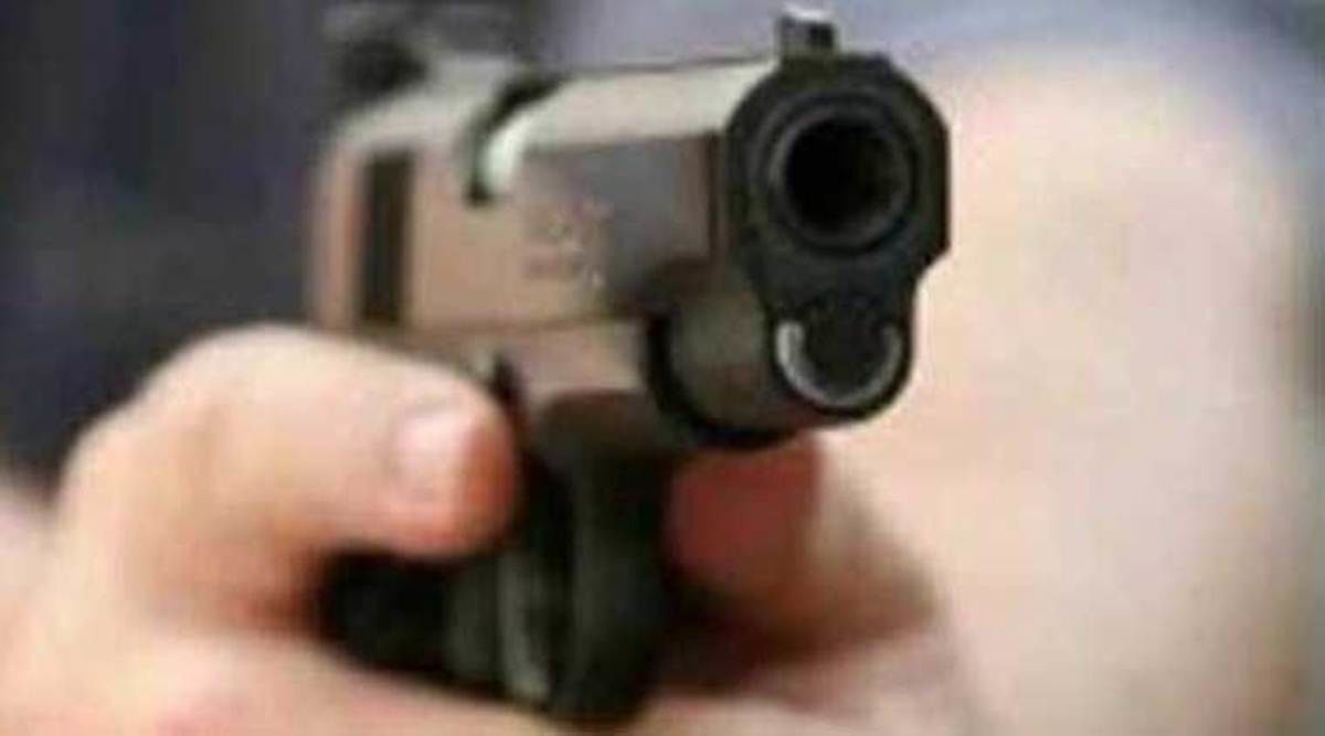 पत्नी को भगा ले गया दोस्त, युवक ने गोली मार दी पत्नी को भगा ले गया दोस्त, युवक ने गोली मार दी