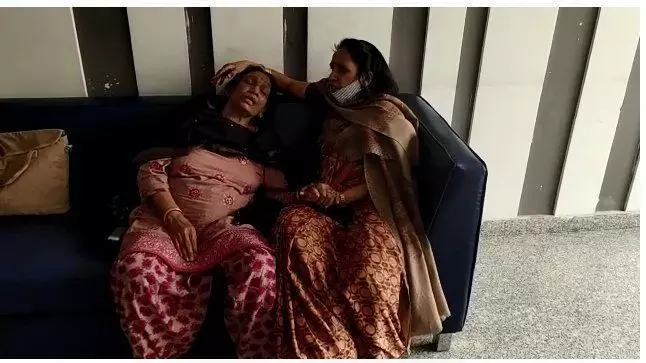ग्रेटर नोएडा: चैरी कॉउंटी में 9वे फ्लोर पर डबल मर्डर ग्रेटर नोएडा: चैरी कॉउंटी में 9वे फ्लोर पर डबल मर्डर