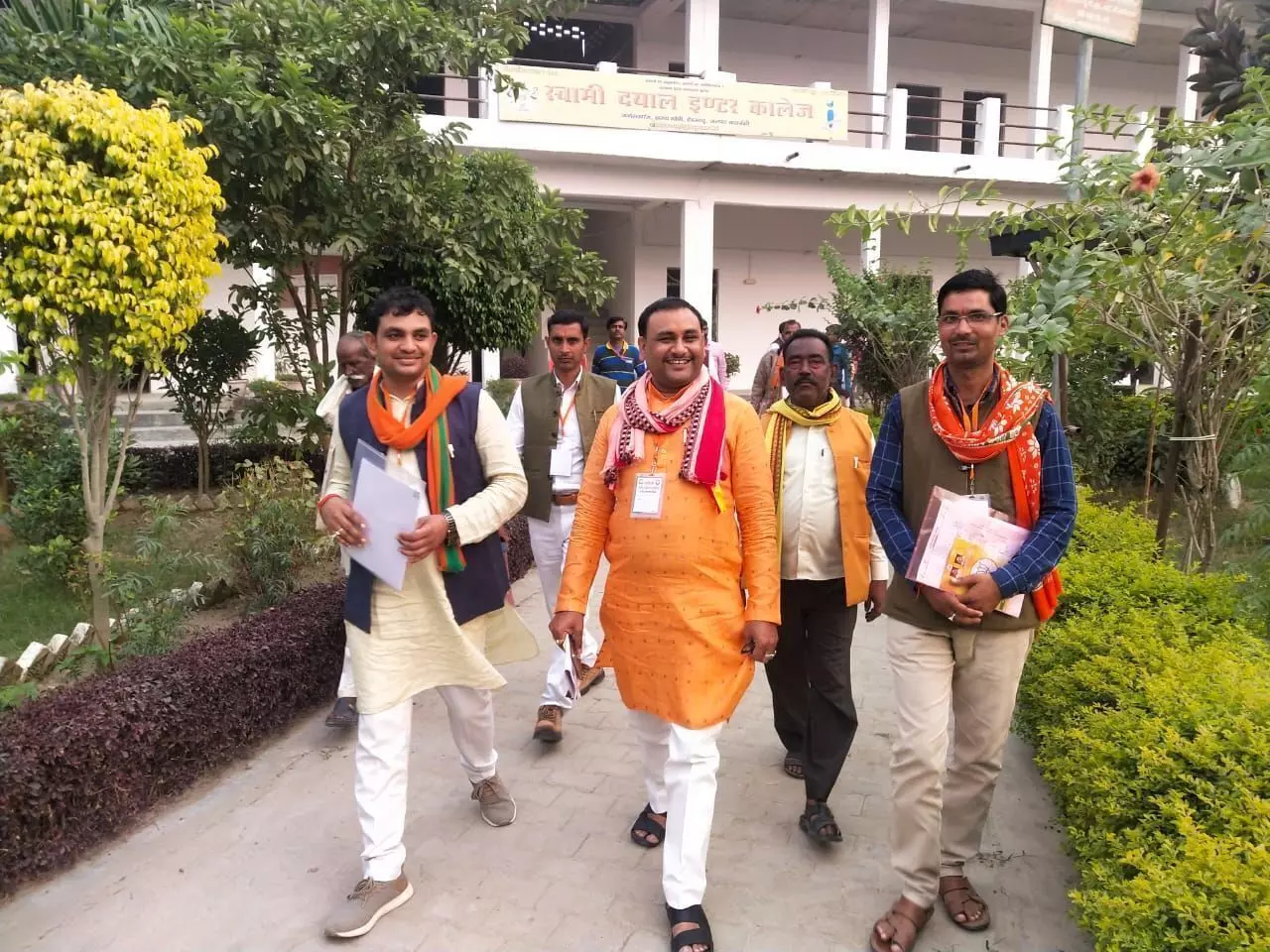 विपक्षी पार्टियां किसानों को कर रही हैं दिग्भ्रमित : रामबाबू द्विवेदी विपक्षी पार्टियां किसानों को कर रही हैं दिग्भ्रमित : रामबाबू द्विवेदी
