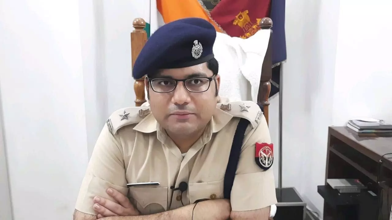 एसपी आकाश तोमर के समर्थन में आये बीजेपी नेता, बोले ईमानदार और व्यवहार कुशल अधिकारी ये काम कभी नहीं करेंगे एसपी आकाश तोमर के समर्थन में आये बीजेपी नेता, बोले ईमानदार और व्यवहार कुशल अधिकारी ये काम कभी नहीं करेंगे
