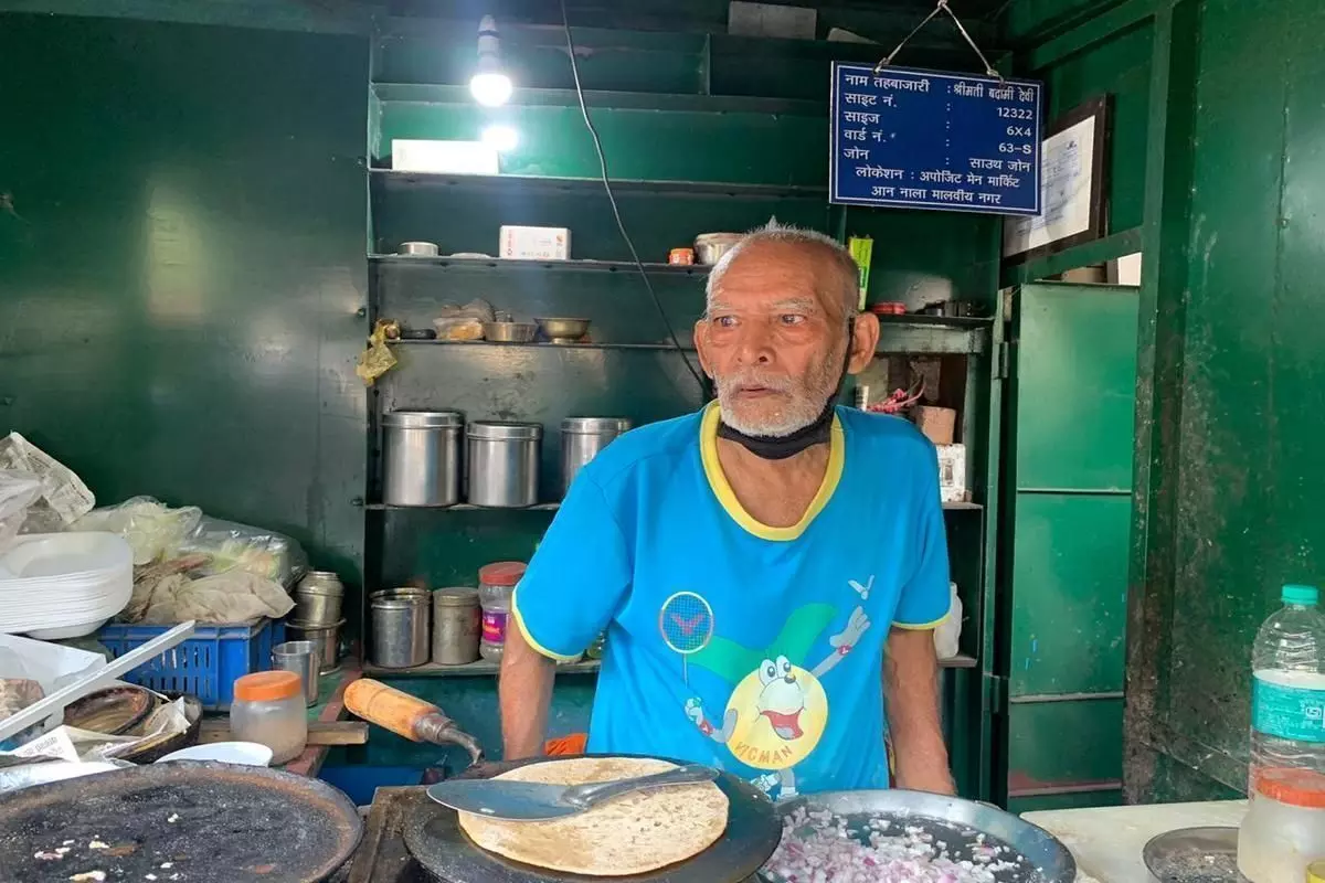 बाबा का ढाबा चलाने वाले कांता प्रसाद को मिल रही है जान से मारने की धमकी! शिकायत दर्ज