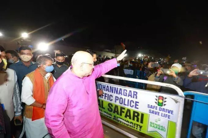 अमित शाह दो दिवसीय बंगाल दौरा, आज एक रैली में TMC विधायक शुभेंदु अधिकारी होंगे बीजेपी में शामिल अमित शाह दो दिवसीय बंगाल दौरा, आज एक रैली में TMC विधायक शुभेंदु अधिकारी होंगे बीजेपी में शामिल